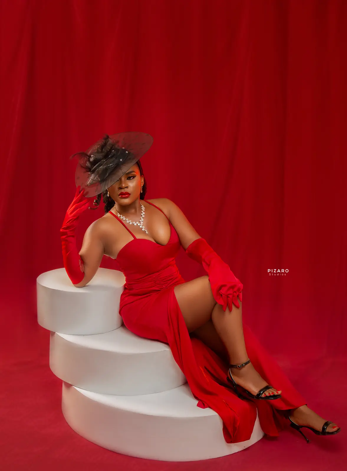 Editorial — Lady in Red | Pizaro Studios